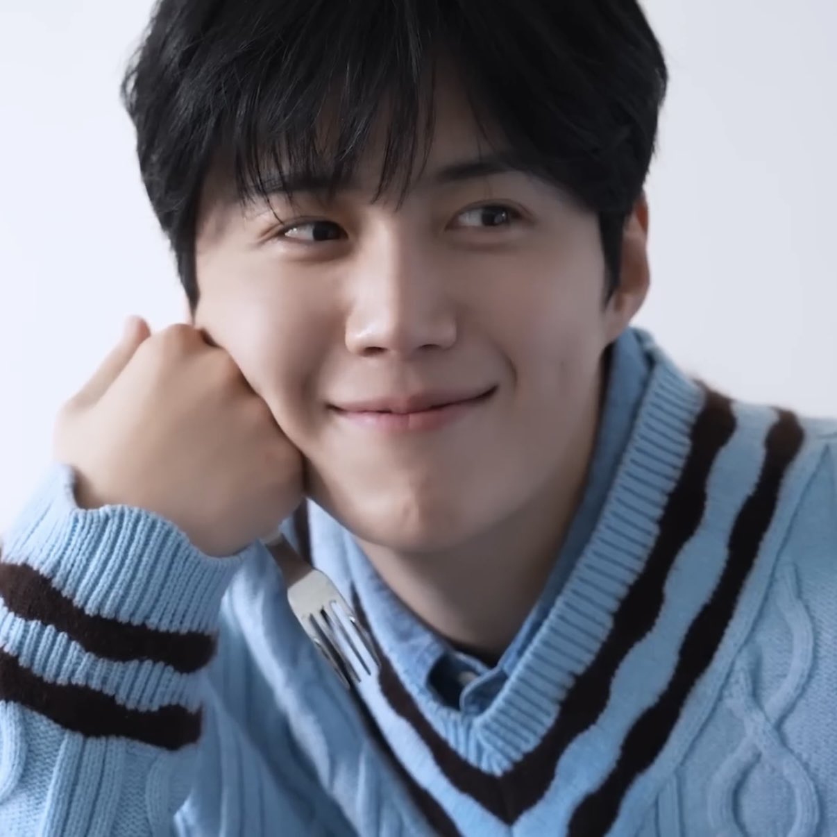 Behind-the-scenes cut of Kim Seonho