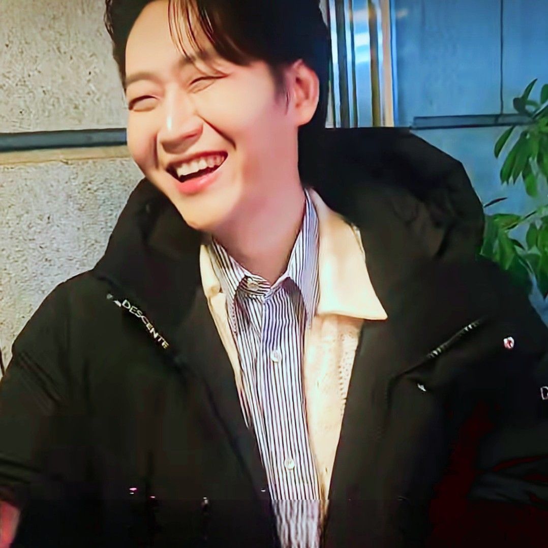 Recent activity shot of Min Soohyun