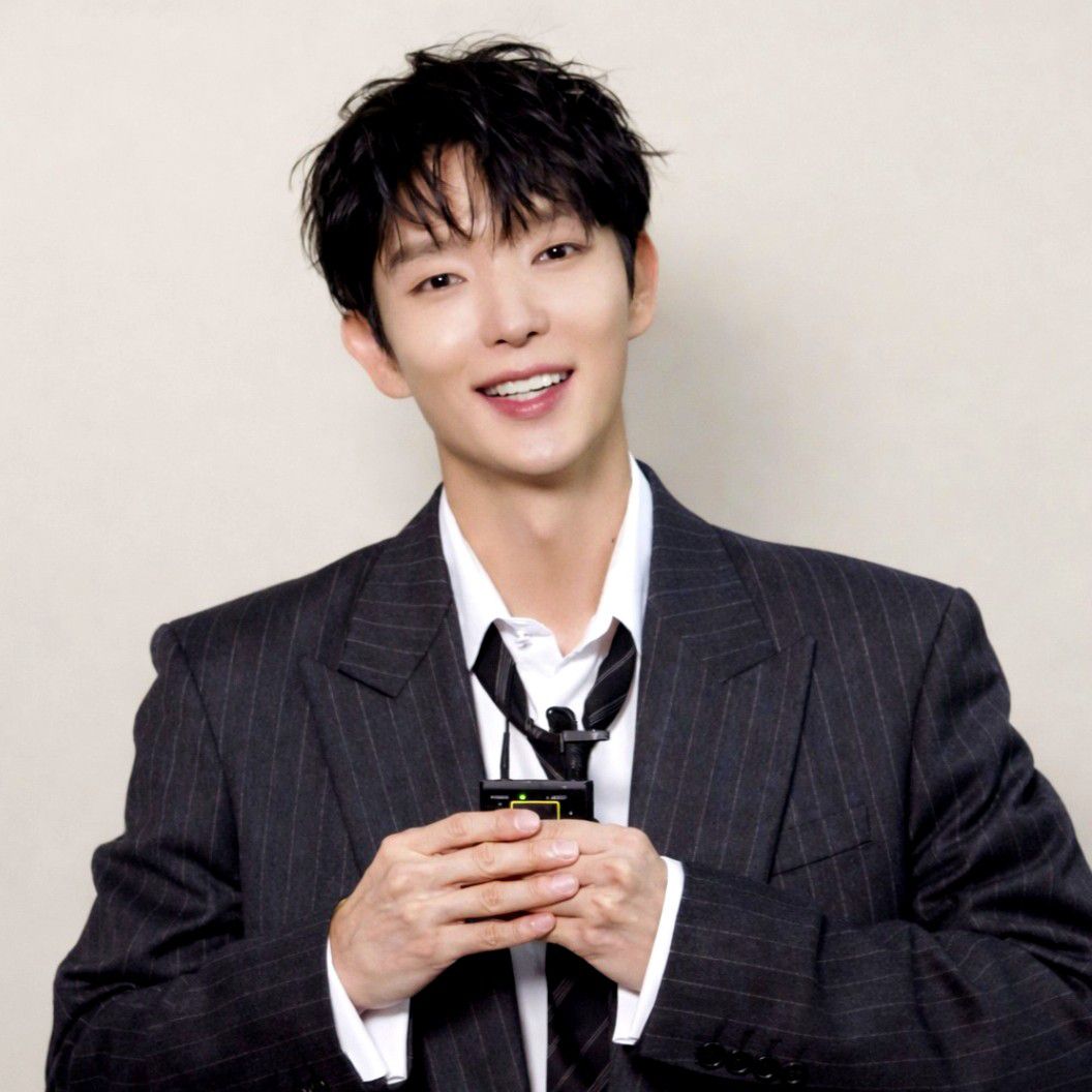 Recent activity shot of Lee Joongi