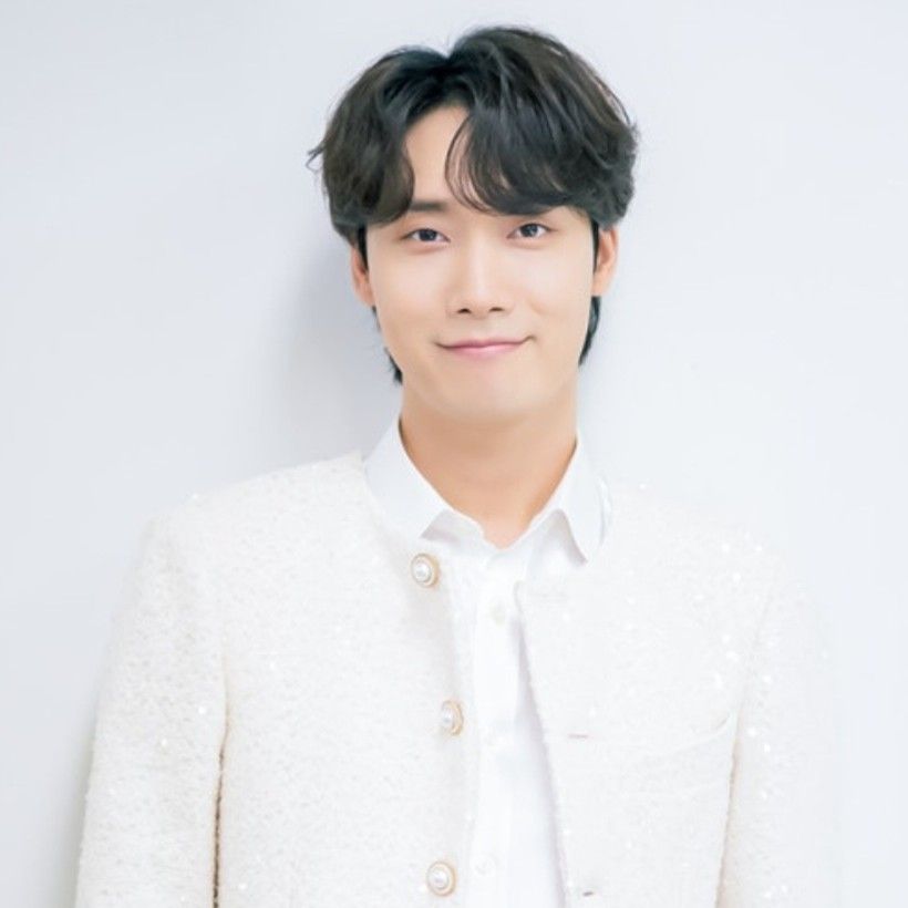 Behind-the-scenes cut of Choi Woojin