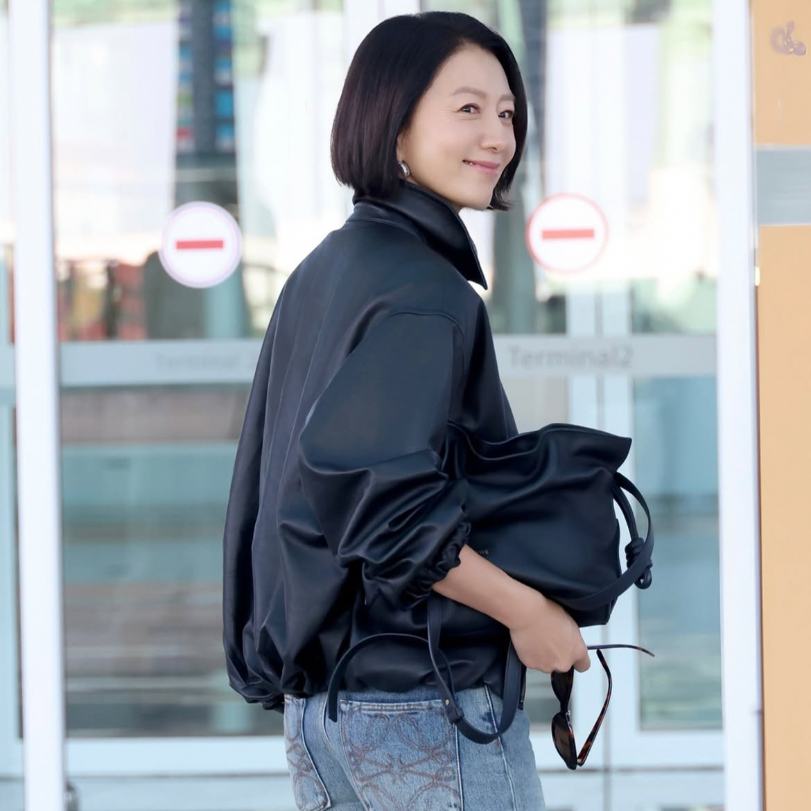 A moment captured by a fan of Kim Heeae