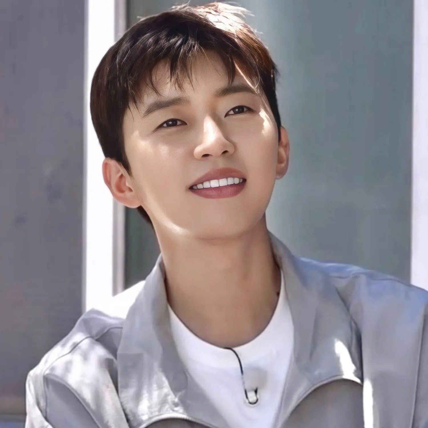 Foto kegiatan terbaru dari Lim Youngwoong