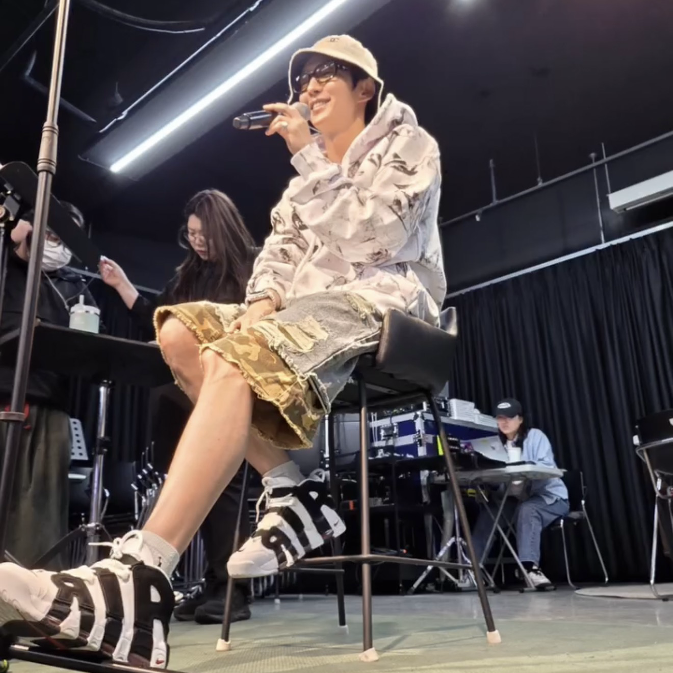 Latest photo of Lee Joongi