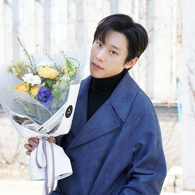 A moment captured by a fan of Kim Sungcheol