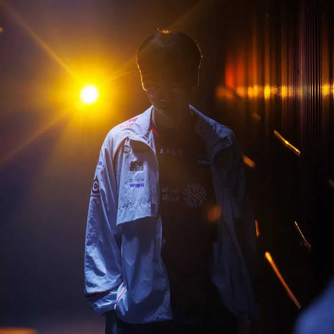 Behind-the-scenes cut of Doran