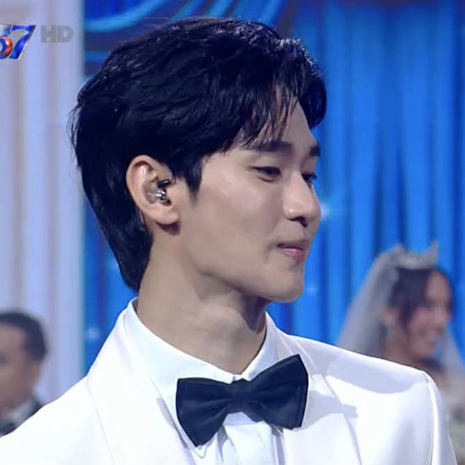 Recent activity shot of Kim Soohyun