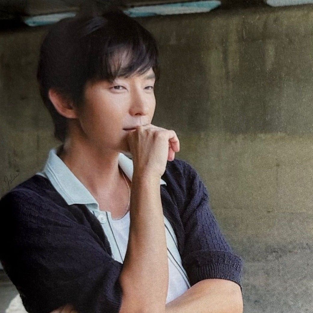 Recent activity shot of Lee Joongi