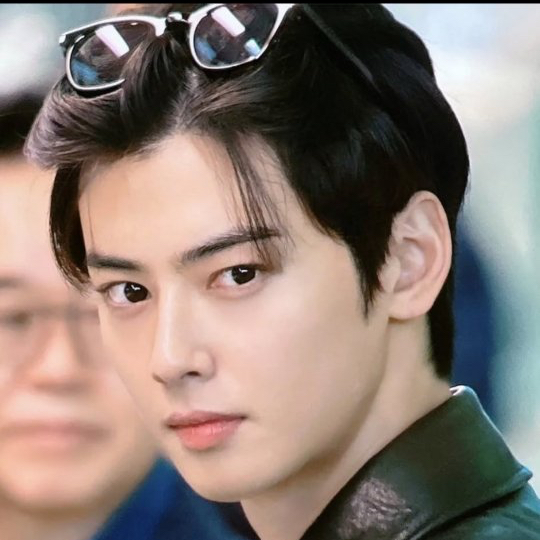 Latest photo of Cha Eunwoo