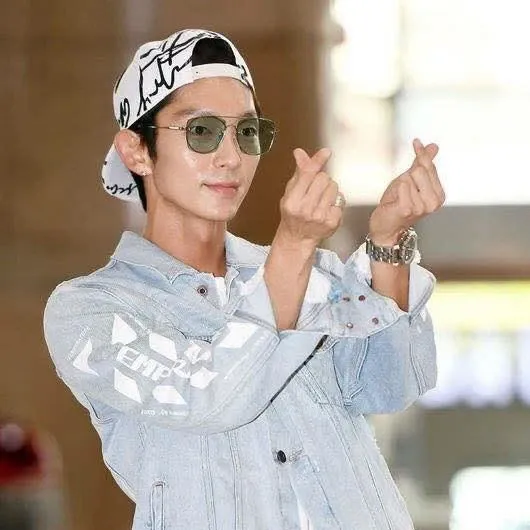 이준기 최근 활동샷