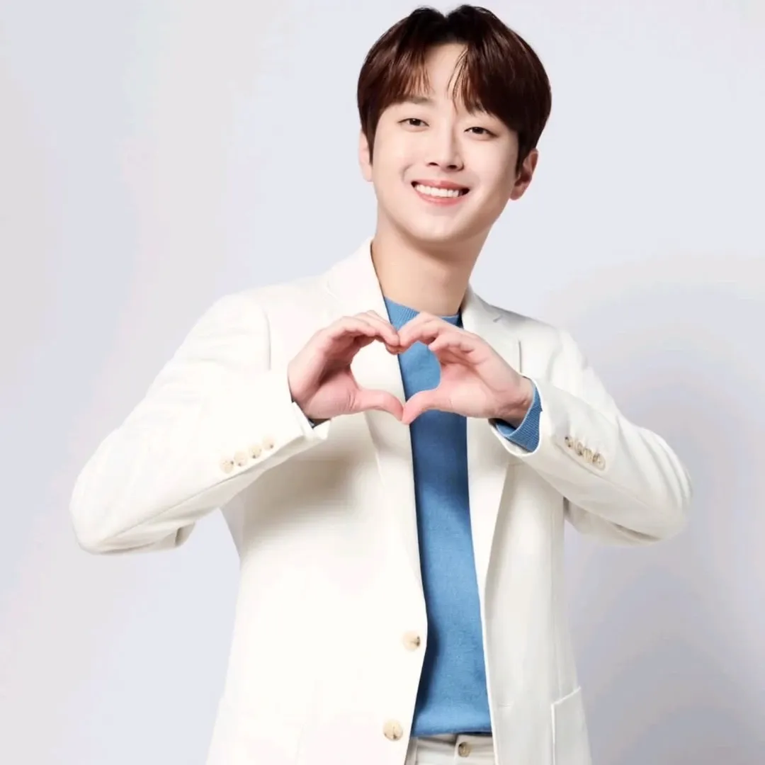 李灿元的近期活动照