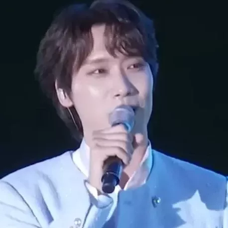 Recent activity shot of Choi Woojin