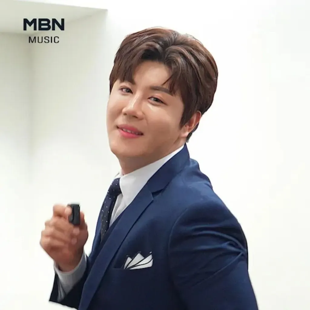 Behind-the-scenes cut of Jin Haesung