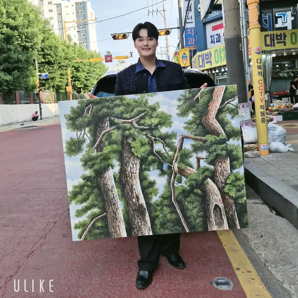 Recent activity shot of Kim Kyungmin