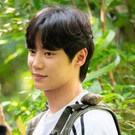 Recent activity shot of Lee Junyoung