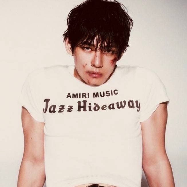 Konten selebriti populer yang sedang hangat di komunitas