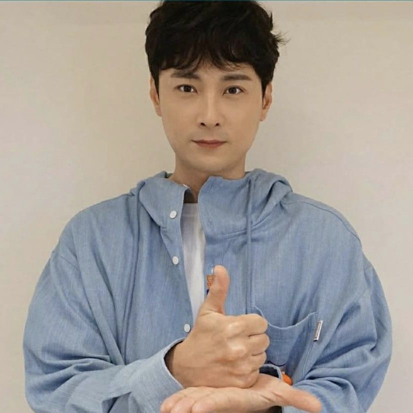 Latest photo of Min Kyunghoon