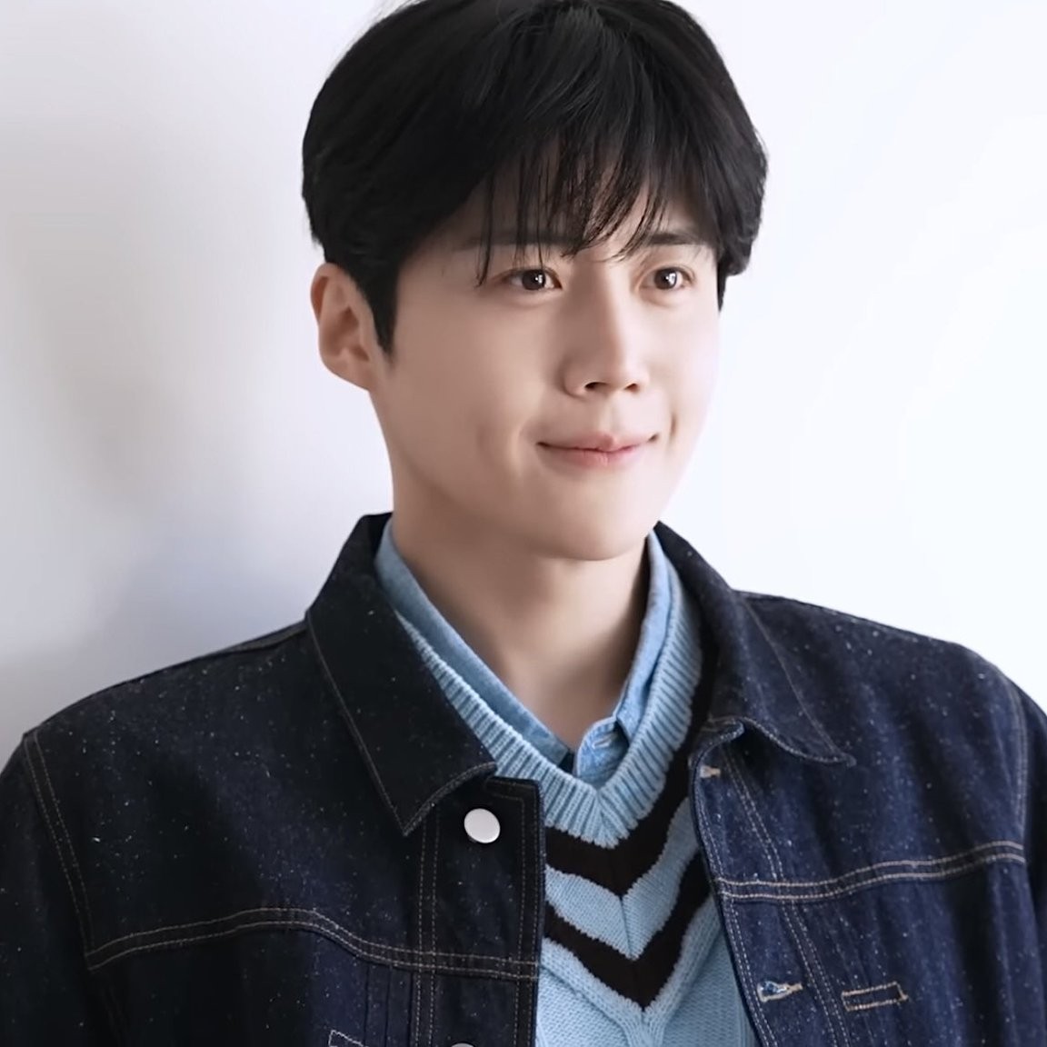 金宣虎的近期活动照