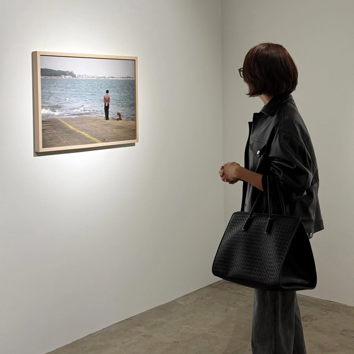 A moment captured by a fan of Kim Heeae