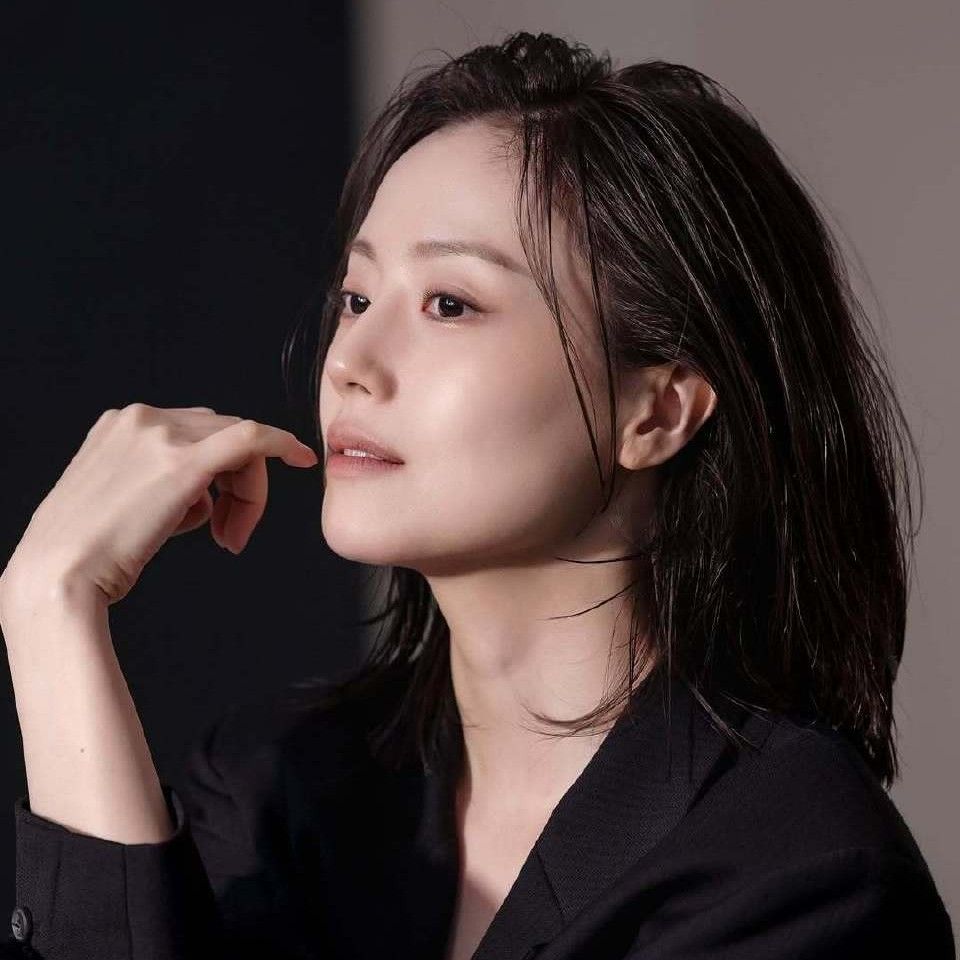 Cuplikan di balik layar dari Moon Chaewon