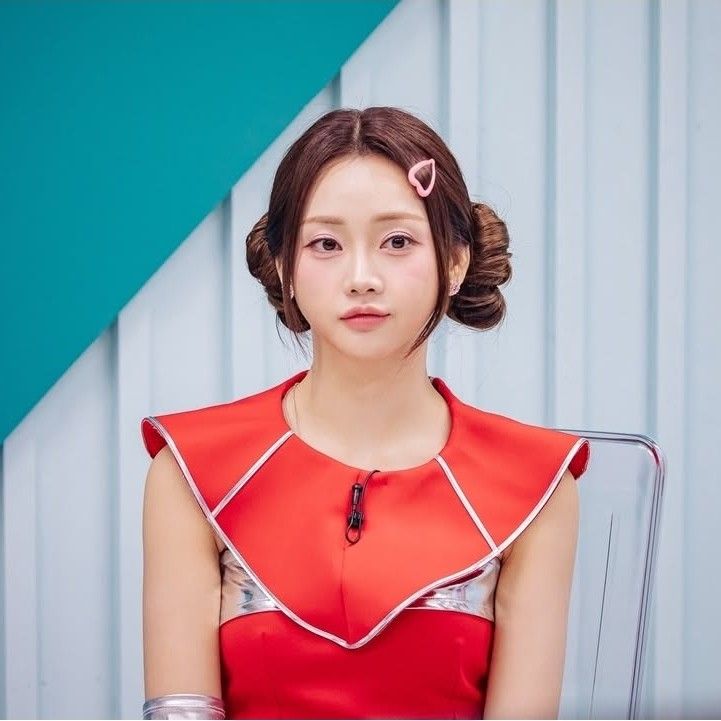 Foto terbaru dari Hong Jiyoon