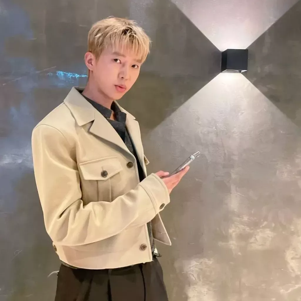 A moment captured by a fan of Lim Youngwoong