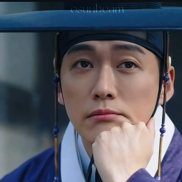 A moment captured by a fan of Namkoong Min