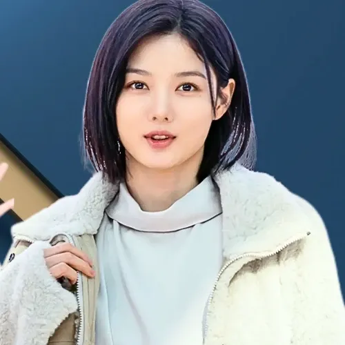 Recent activity shot of Kim Youjung