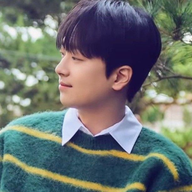 Foto kegiatan terbaru dari Lee Chanwon