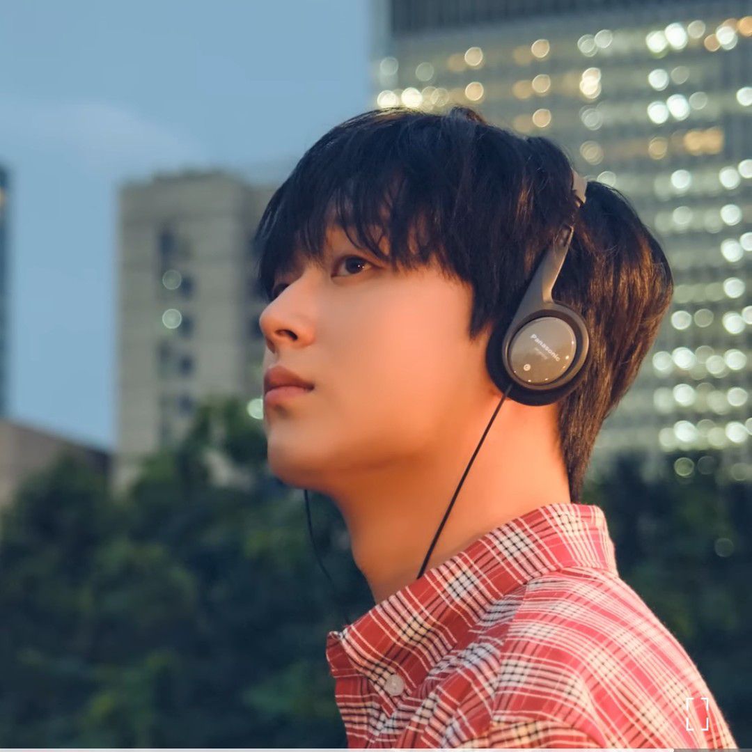 Momen yang diabadikan oleh penggemar Lee Chanwon