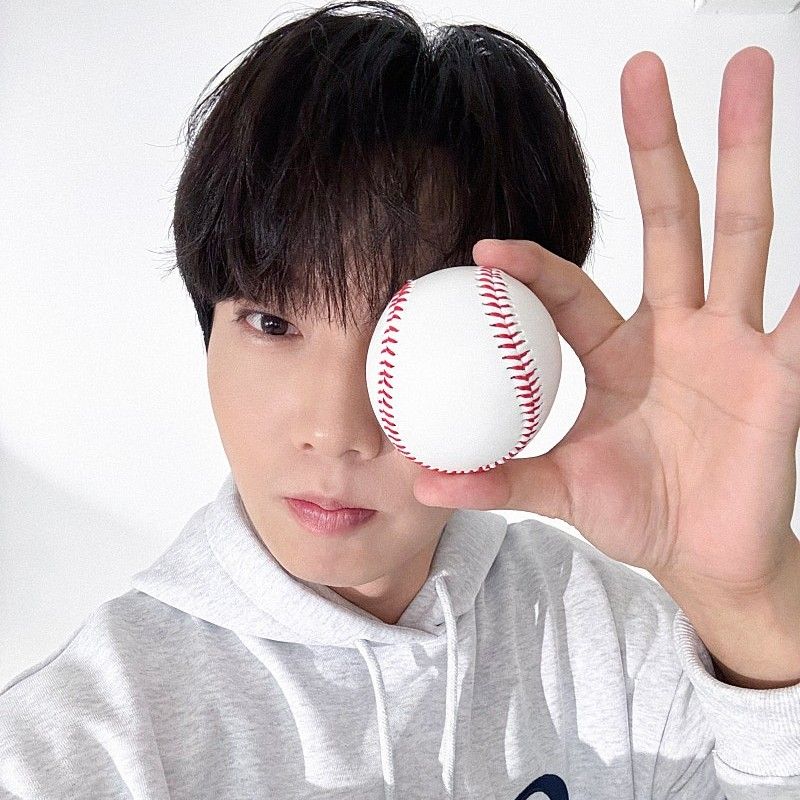 Recent activity shot of Son Taejin