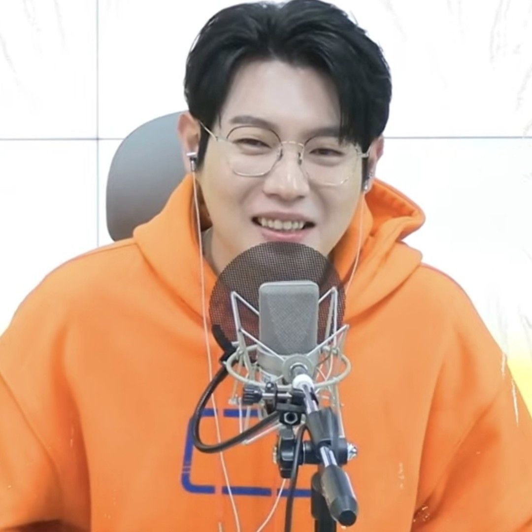 Latest photo of Son Taejin