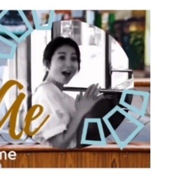 A moment captured by a fan of Kim Heeae