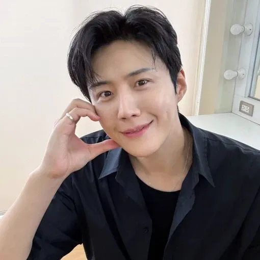Cuplikan di balik layar dari Kim Seonho