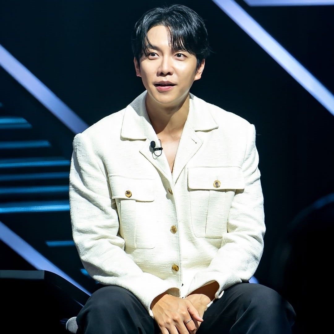 Foto terbaru dari Lee Seunggi