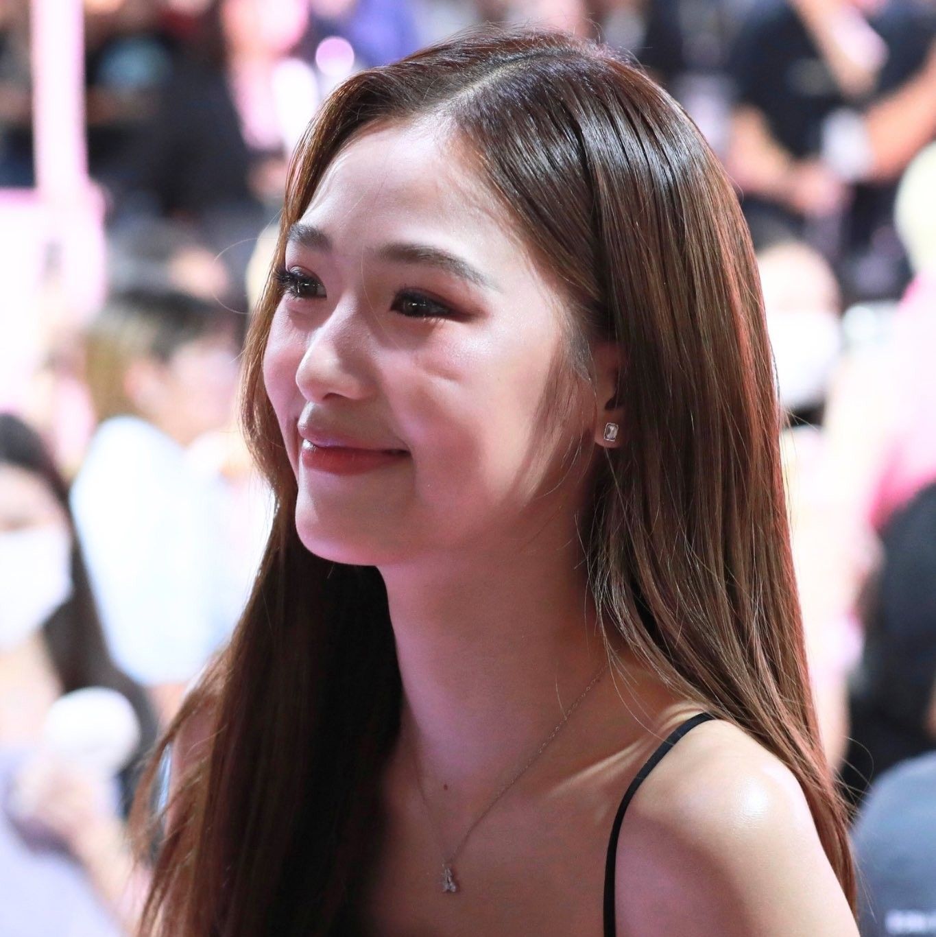 A moment captured by a fan of Film Rachanun Mahawan