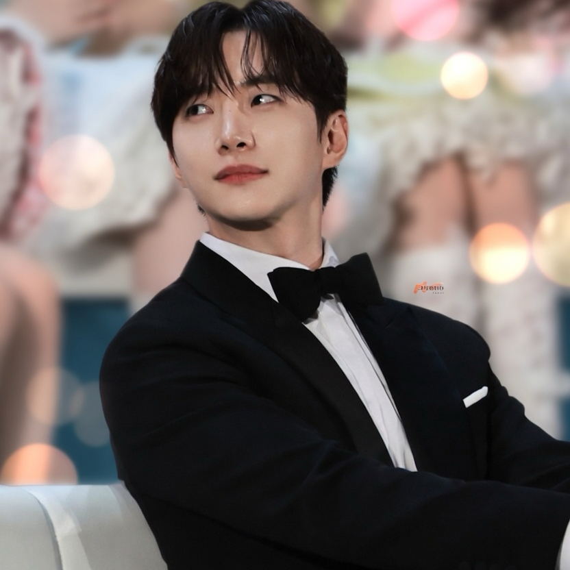 Cuplikan di balik layar dari Lee Junho