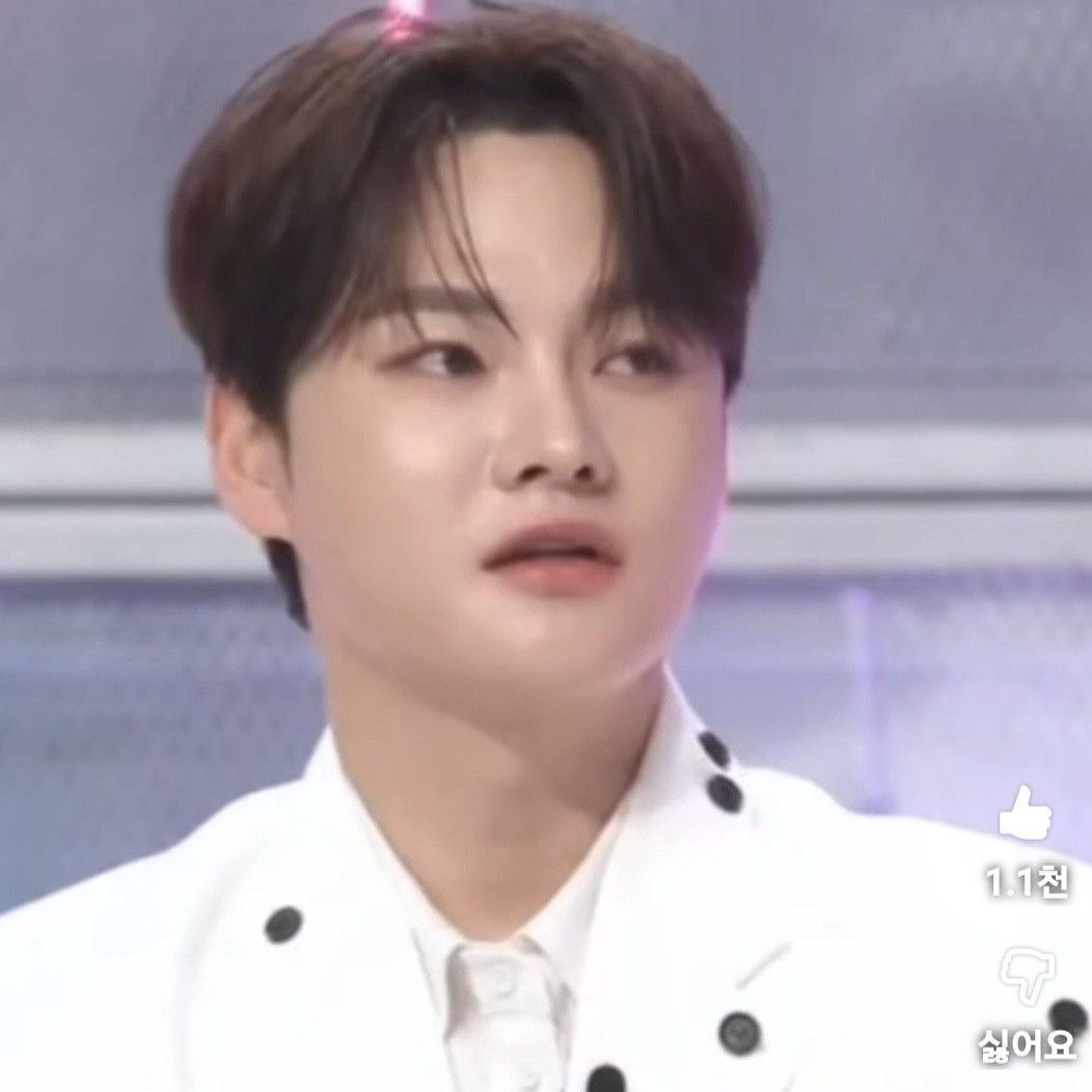 Momen yang diabadikan oleh penggemar Park Seojin