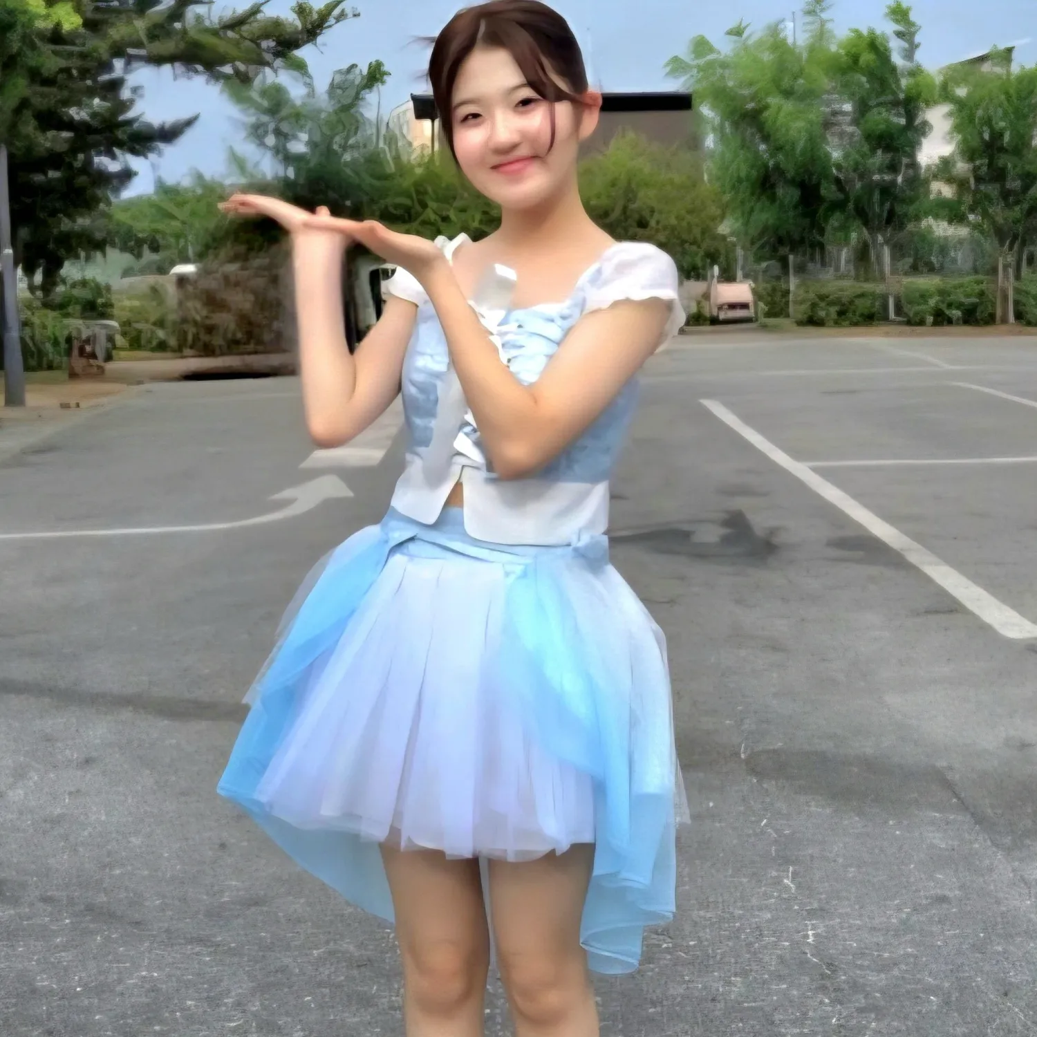Behind-the-scenes cut of Yoon Yoonseo