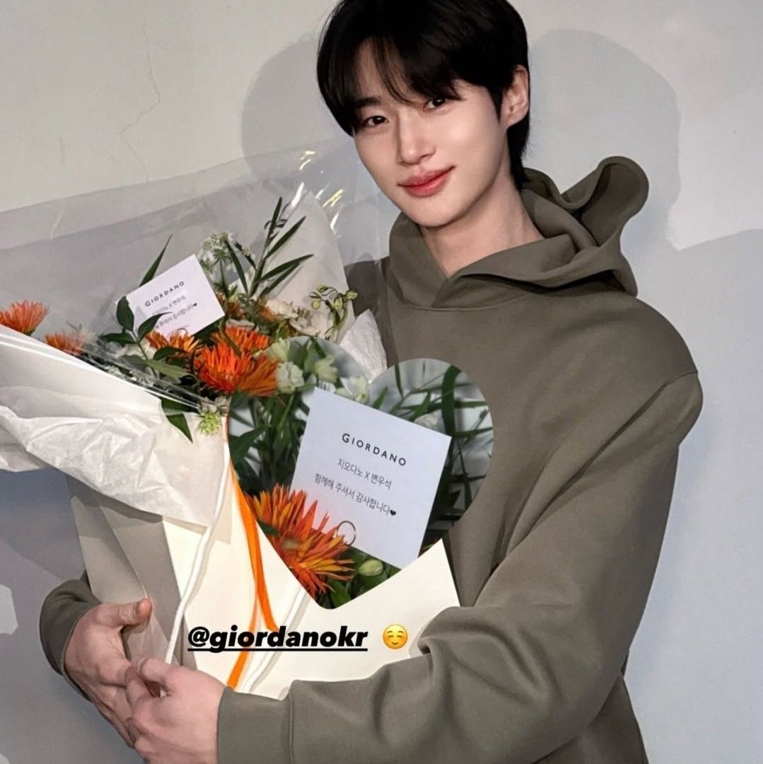 A moment captured by a fan of Byeon Wooseok