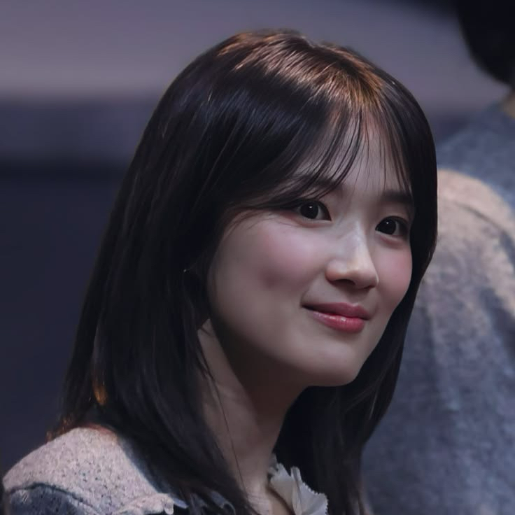 Latest photo of Kim Hyeyoon