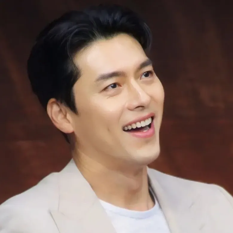 Cuplikan di balik layar dari Hyun Bin