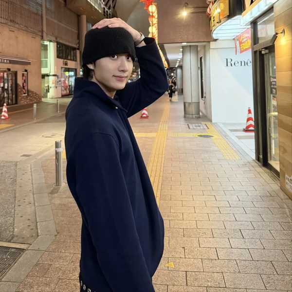 Today’s standout profile photo of Kim Jaewon on Choeaedol Celeb