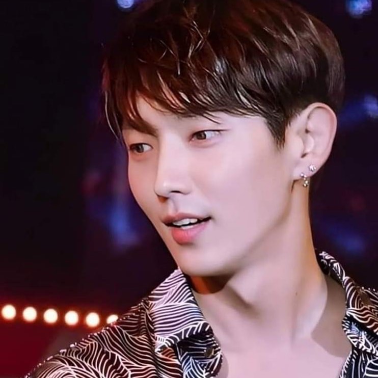 Behind-the-scenes cut of Lee Joongi
