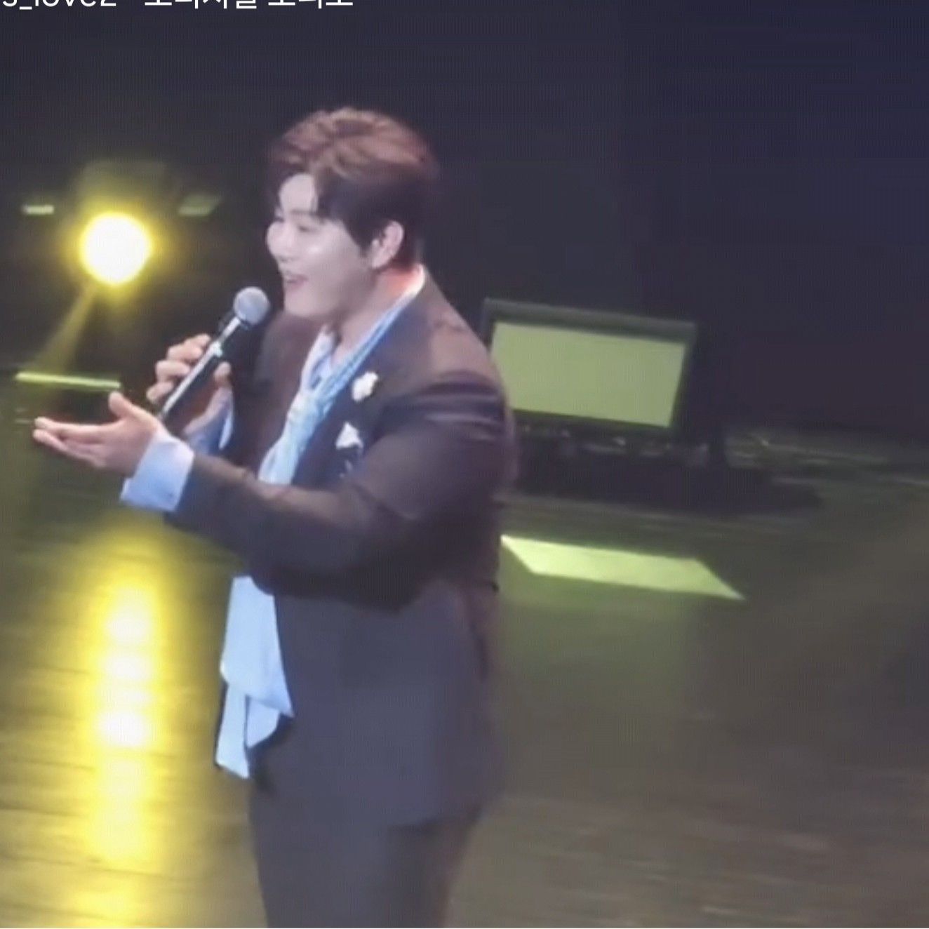 粉絲拍下的晉海成瞬間