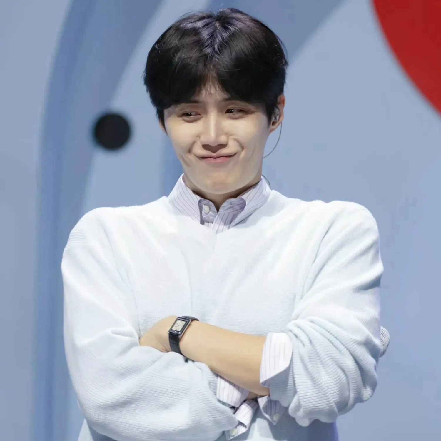 Konten selebriti populer yang sedang hangat di komunitas