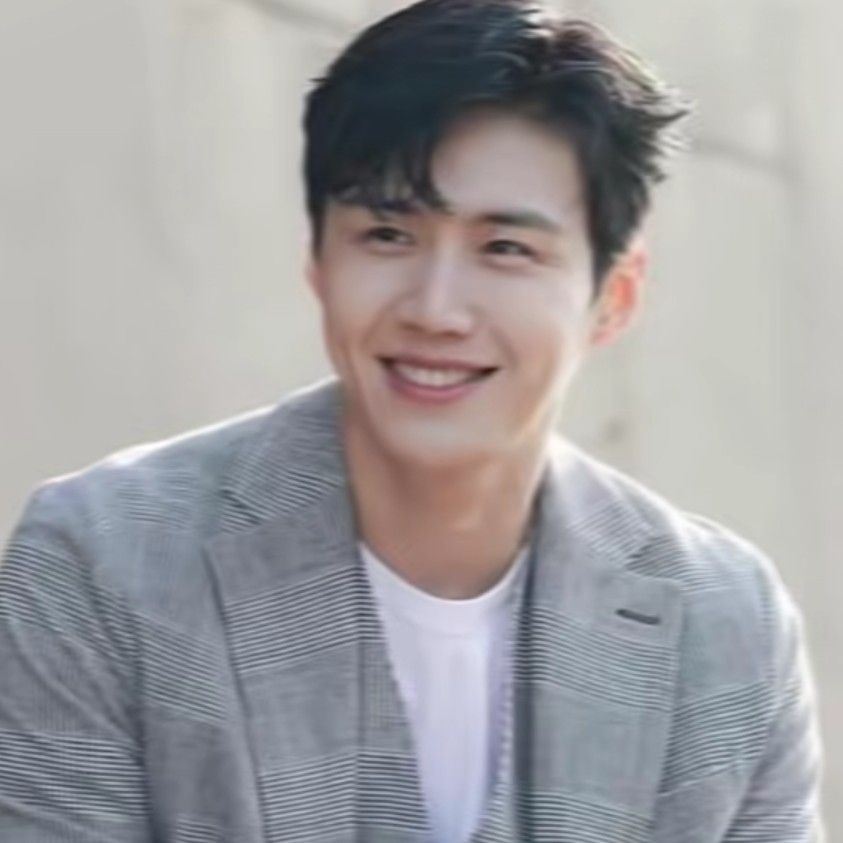 Recent activity shot of Kim Seonho