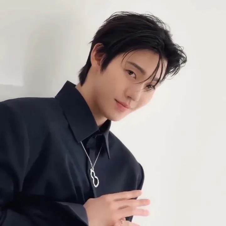 안효섭 최근 활동샷
