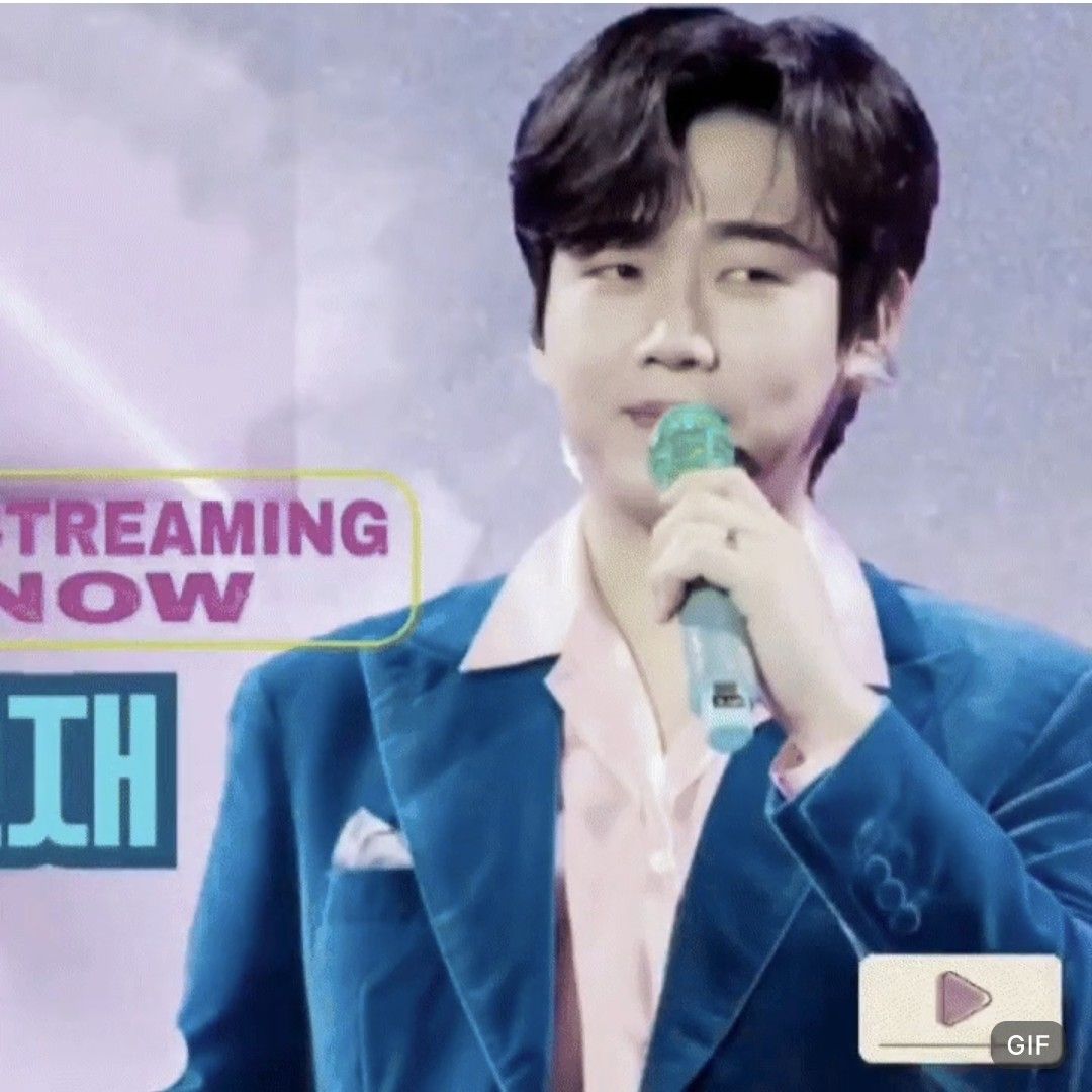 Behind-the-scenes cut of Hwang Youngwoong