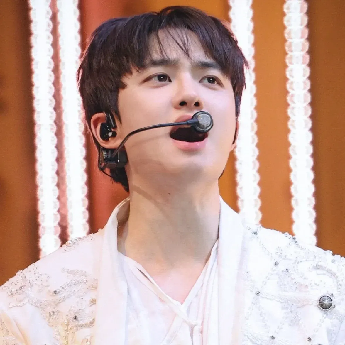 도경수 (디오) 최근 활동샷