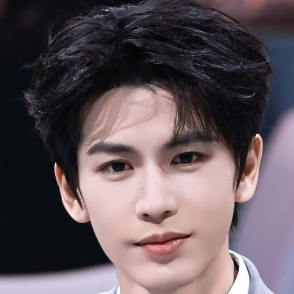 Behind-the-scenes cut of Zhang Linghe